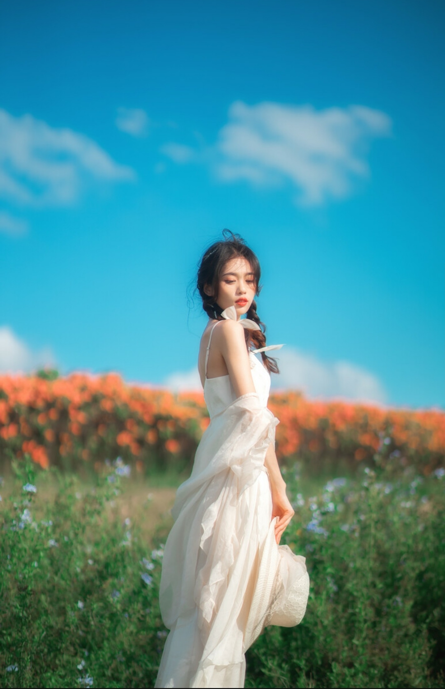 Concept chụp ảnh nàng thơ đẹp với bầu trời xanh đẹp quyến rũ
