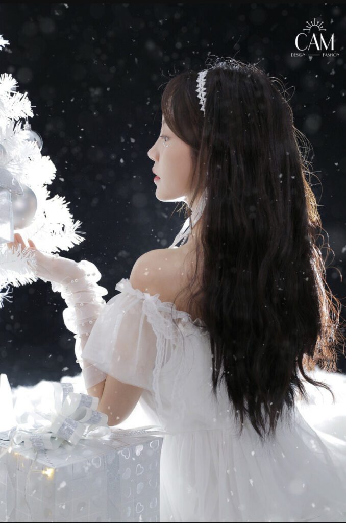 Concept chụp ảnh giáng sinh với tuyết tại studio đẹp