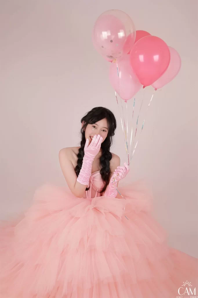 Concept chụp ảnh sinh nhật công chúa với bong bóng tại studio